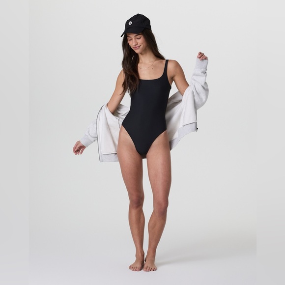 Vuori Other - NWT Vuori Encinitas One-Piece Top in Black